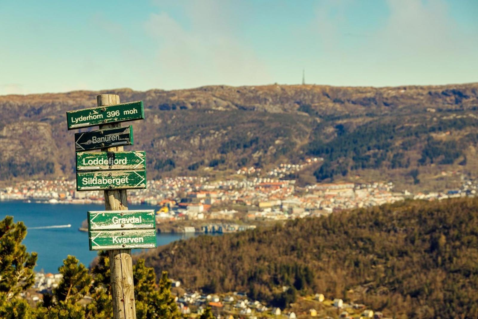 A Beautiful 3-Bedroom Apartment With Stunning Views And Free Parking Bergen Luaran gambar