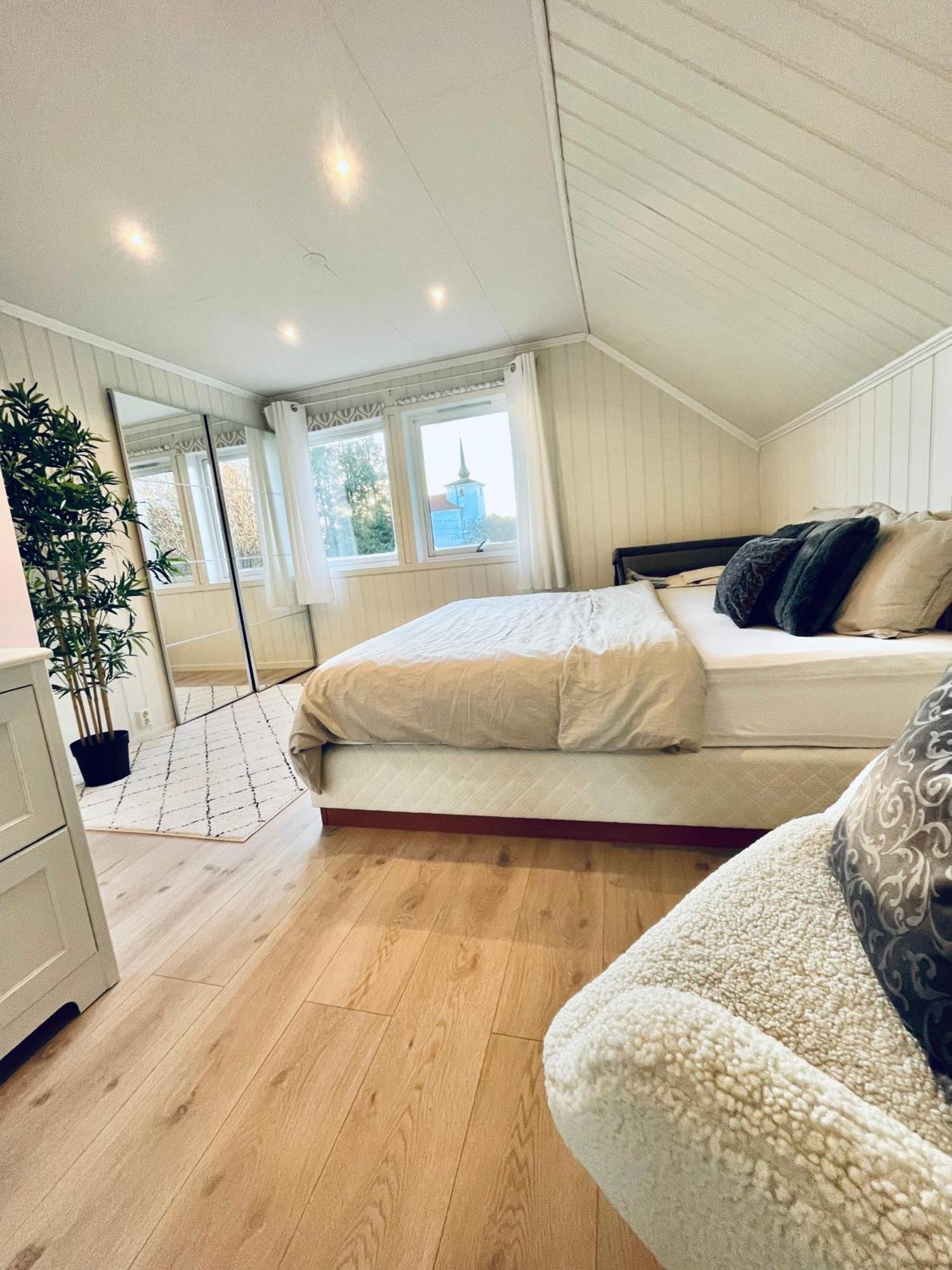 A Beautiful 3-Bedroom Apartment With Stunning Views And Free Parking Bergen Luaran gambar